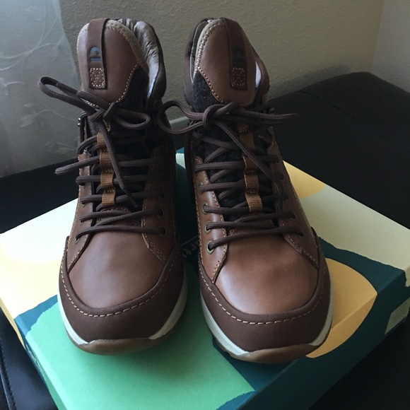 Earth Shoes - Bark Journey Vigor leather boot